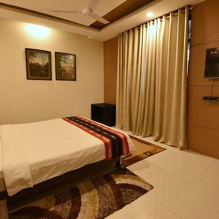 Hotel Dibrugarh Club House Exterior foto