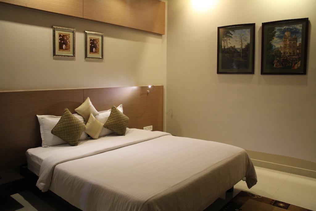 Hotel Dibrugarh Club House Exterior foto
