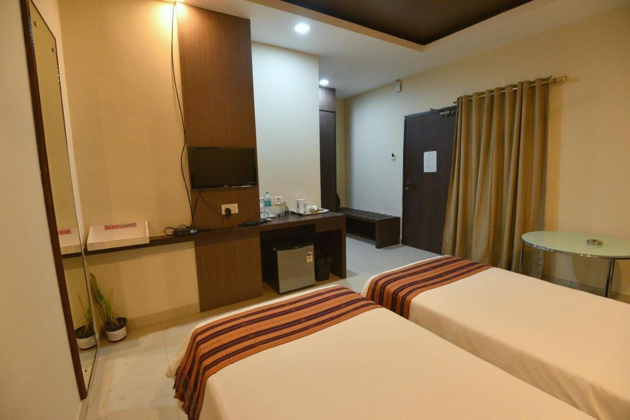 Hotel Dibrugarh Club House Exterior foto