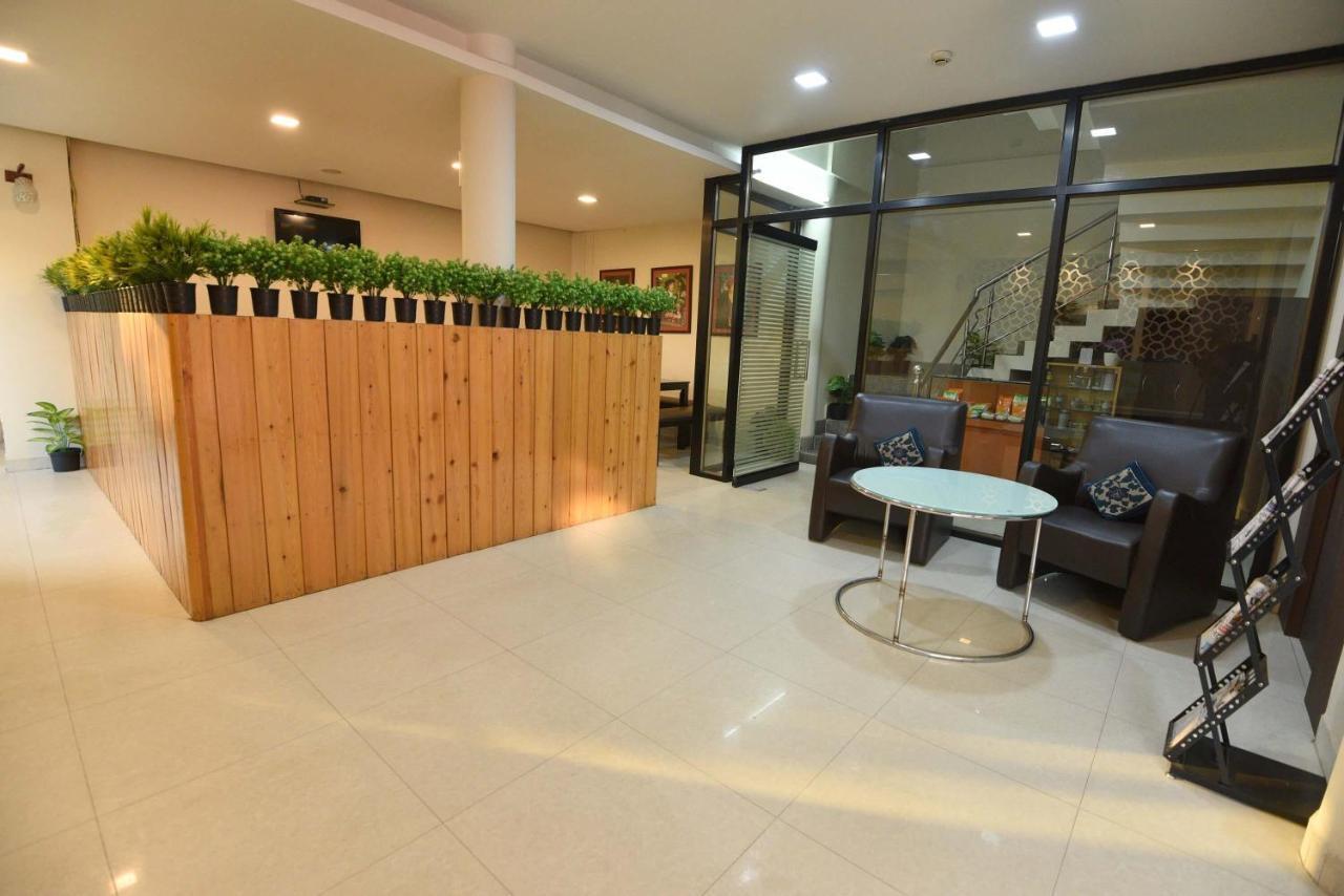Hotel Dibrugarh Club House Exterior foto